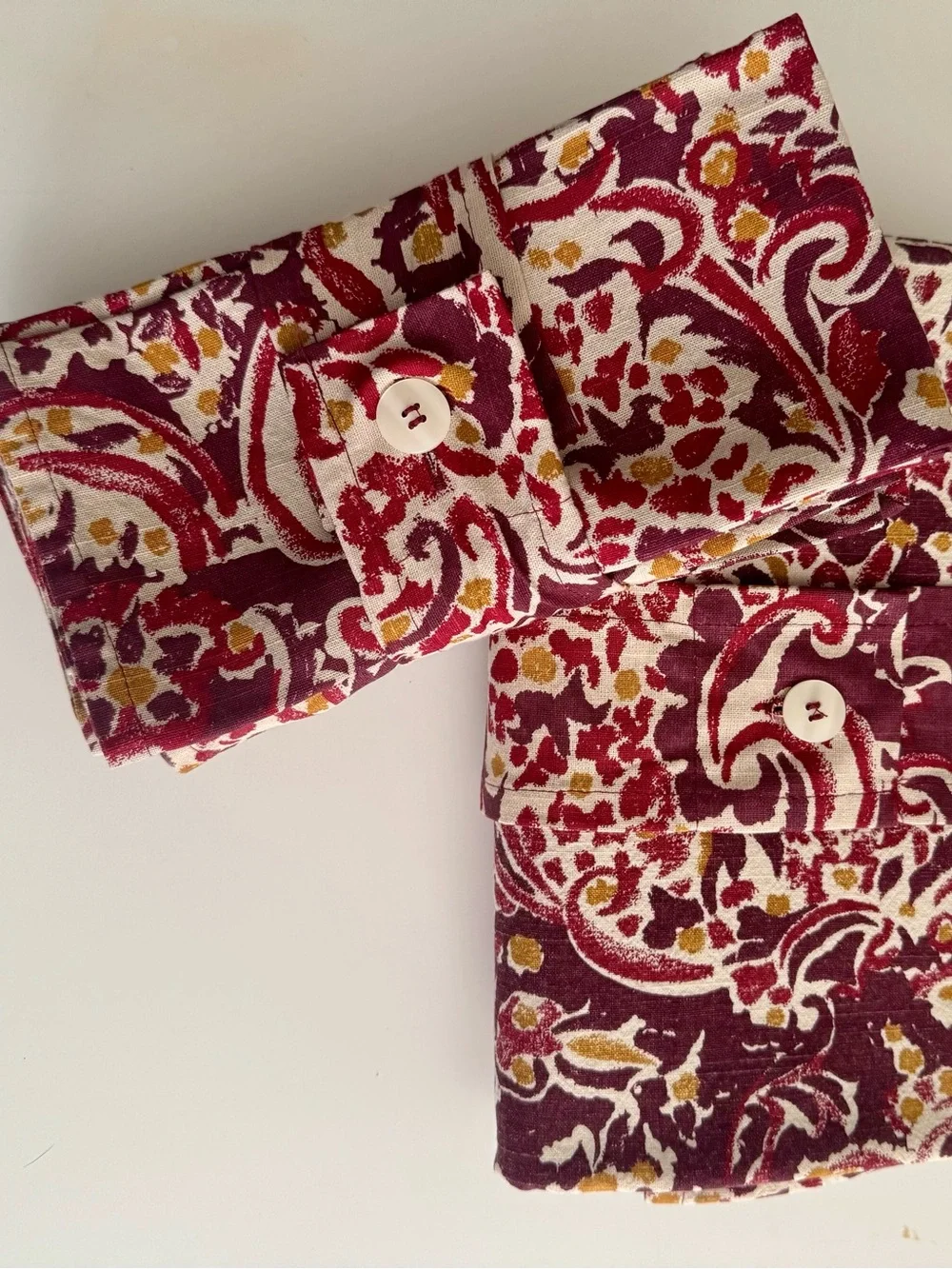 Holiday Paisley 100% Cotton Tablecloth & 8 Napkins in Burgundy, Red and Cream